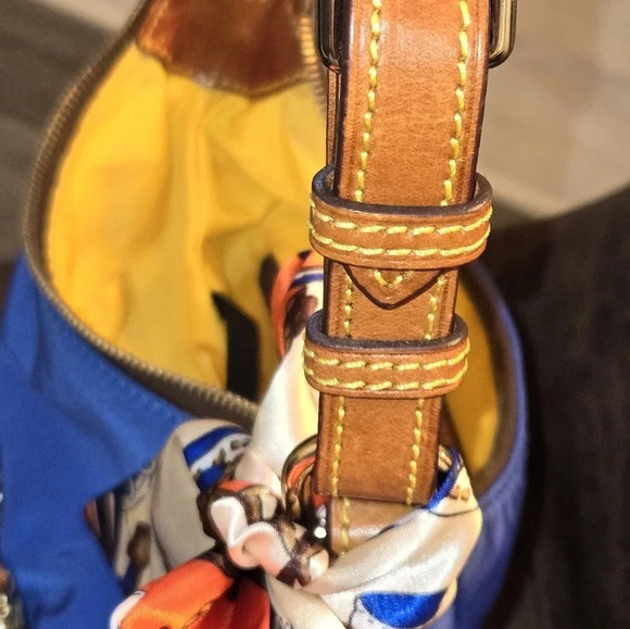 Dooney and Bourke Purse - Picture 14 of 15
